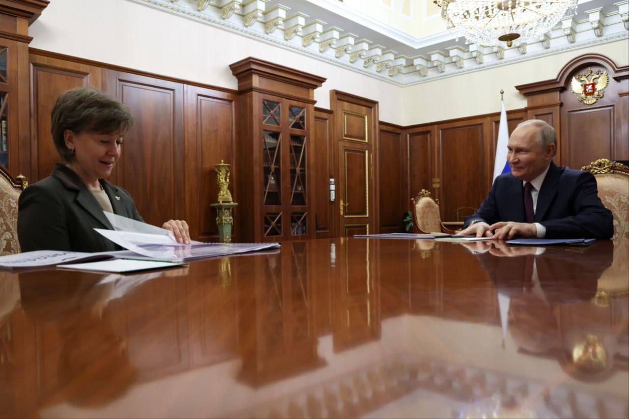 Президент России Владимир Путин провел рабочую встречу с главой РЭЦ Вероникой Никишиной