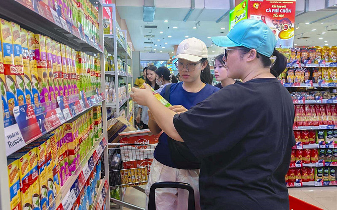 Русский вкус в Ханое: российский национальный павильон помогает вьетнамцам подготовиться к Новому году